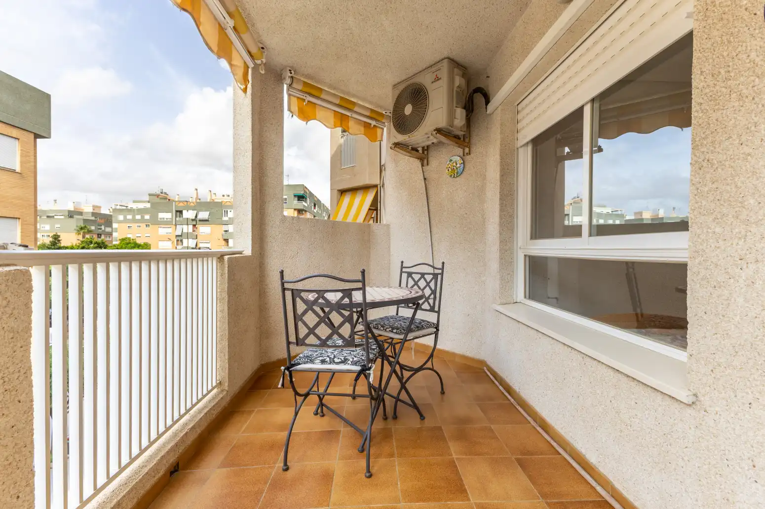 Terraza de Piso en venta en Sagunto / Sagunt con Aire acondicionado, Amueblado y Balcón