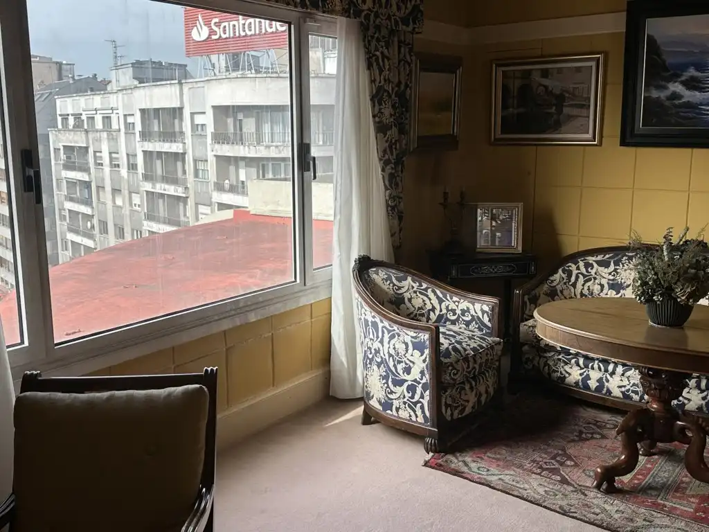 Wohnzimmer von Maisonette zum Verkauf in Oviedo  mit Heizung und Parkett