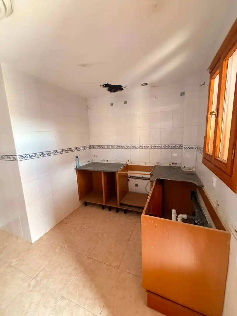 Cuina de Pis en venda en Santa María del Camí amb Balcó