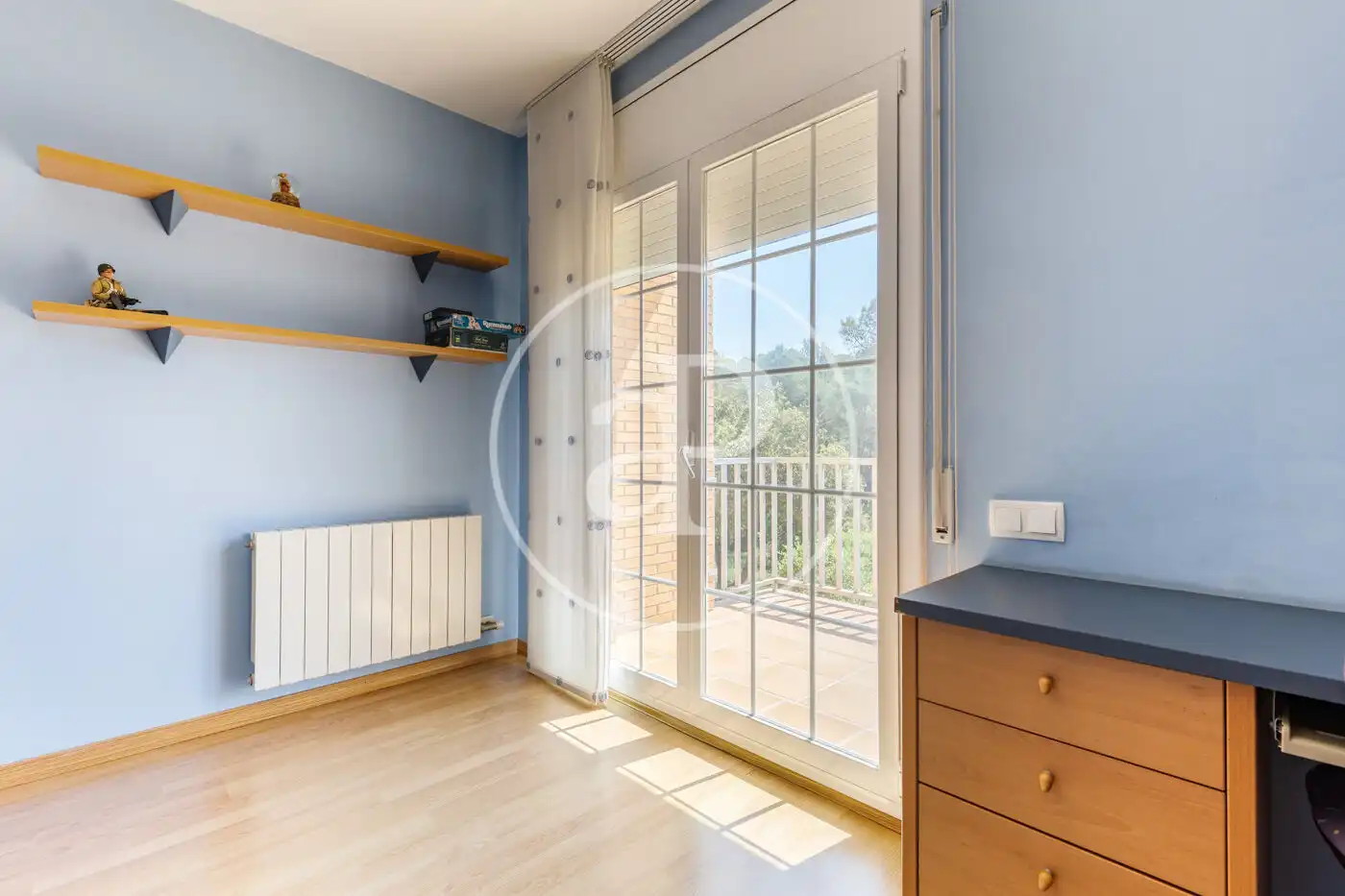 Schlafzimmer von Einfamilien-Reihenhaus zum Verkauf in Sant Quirze del Vallès mit Klimaanlage, Heizung und Privatgarten