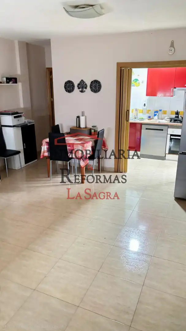Planta baja en venta en Esquivias con Calefacción, Trastero y Amueblado