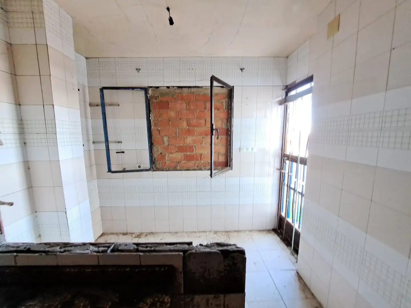 Cuina de Casa o xalet en venda en Aznalcóllar