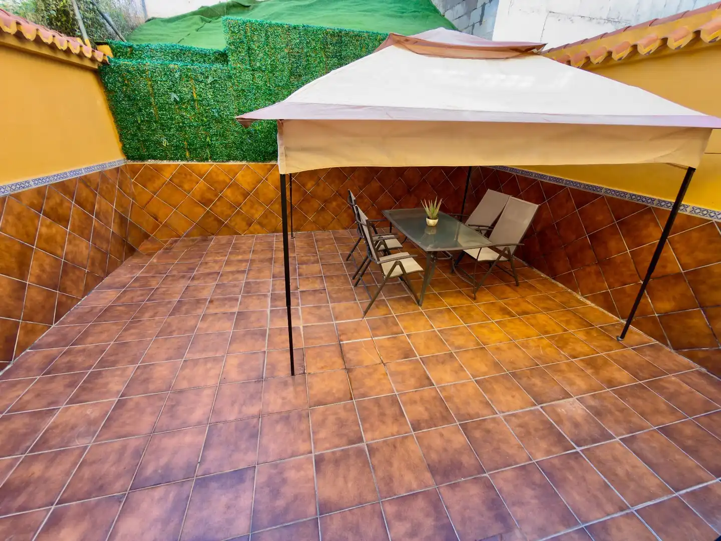 Terrassa de Casa adosada en venda en Rincón de la Victoria amb Aire condicionat, Jardí privat i Traster