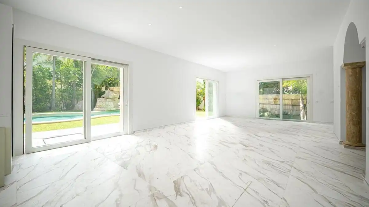 Houses for sale in Marbella  with Air Conditioner, Private garden and Terrace
