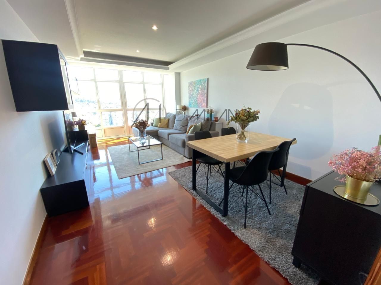 Living room of Flat for sale in Vigo   with Heating, Parquet flooring and Storage room