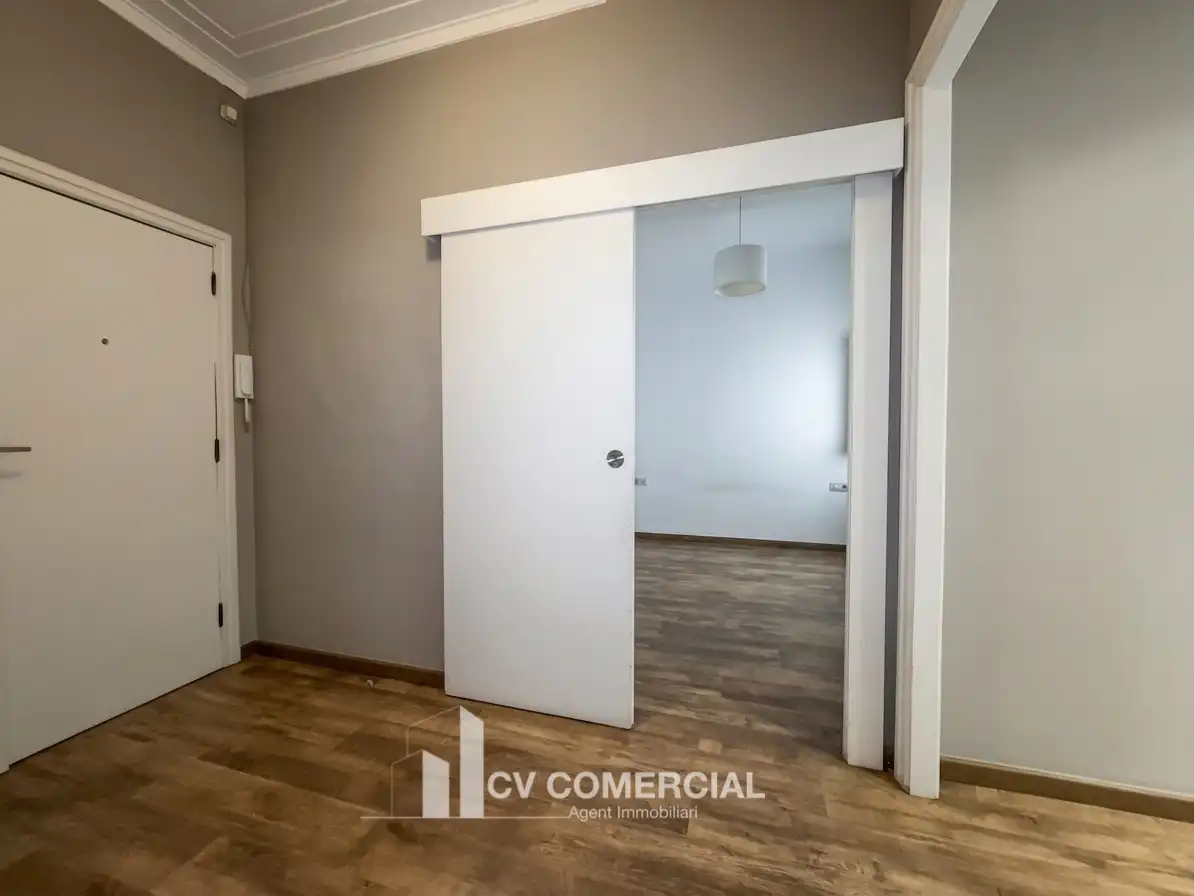 Piso con terraza en venta en Carrer del Comte d'Urgell, imagen 12