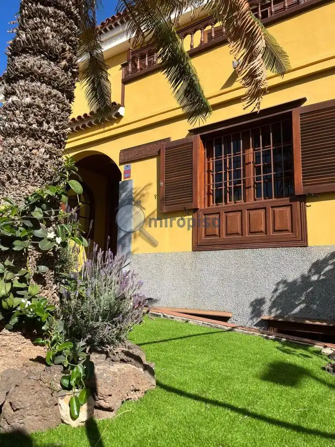 Exterior view of Houses for rent in El Rosario  with Air Conditioner, Terrace and Storage room