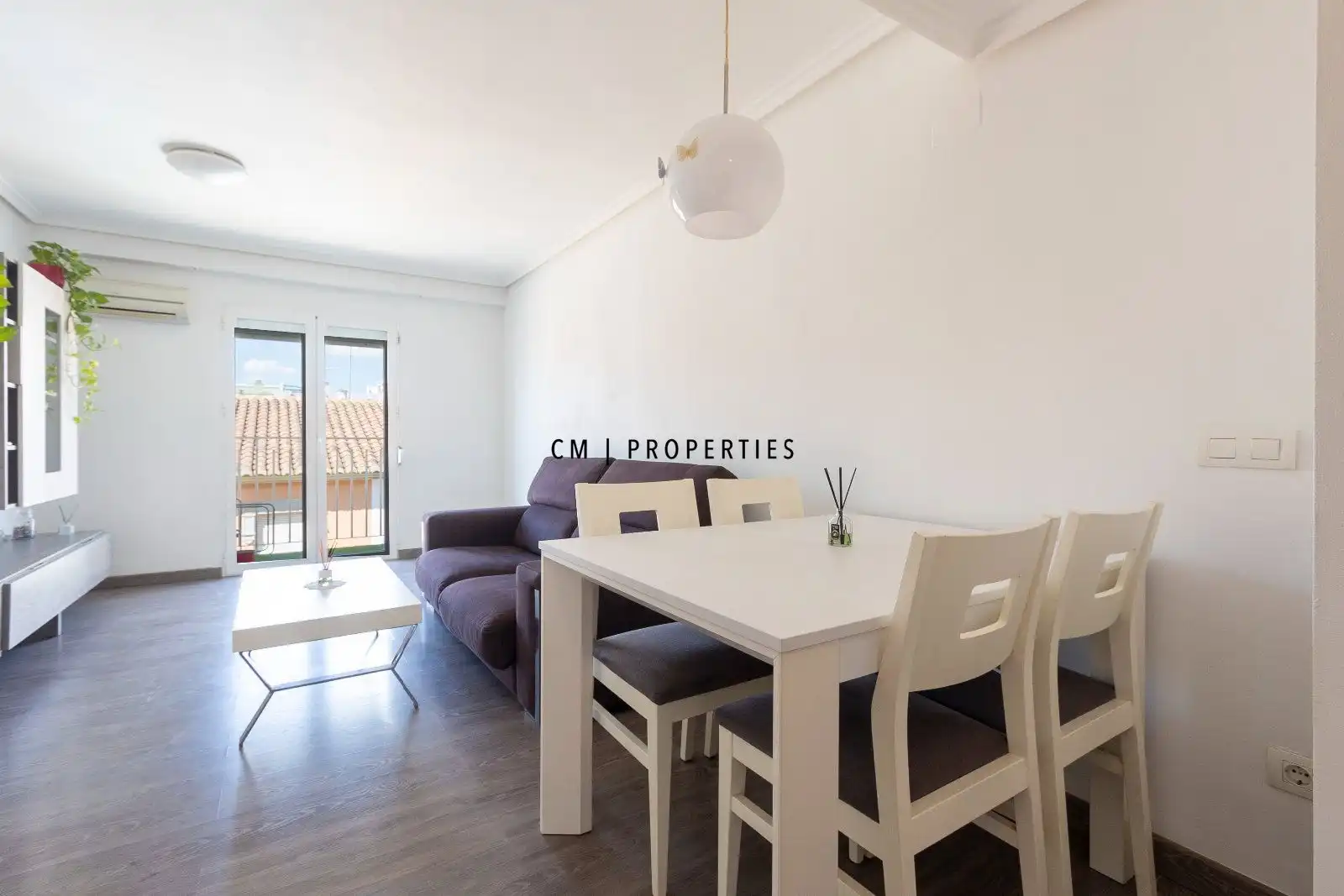 Appartement avec ascenseur à louer à Isabel de Villena