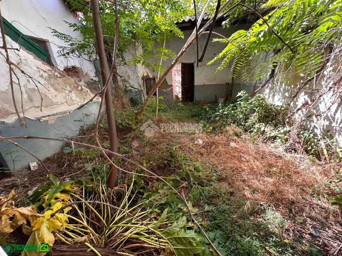 Casa adosada en venta en Manzanares
