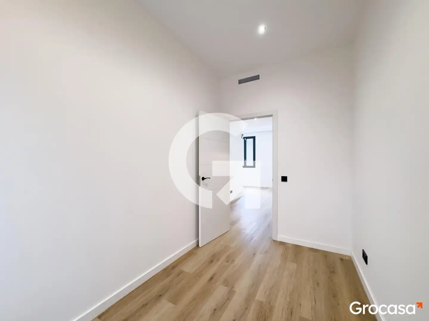 Piso en venta en Barcelona con Aire acondicionado, Calefacción y Horno
