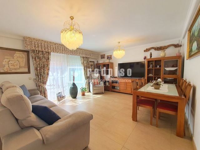 Sala d'estar de Casa o xalet en venda en Getafe amb Aire condicionat, Calefacció i Terrassa