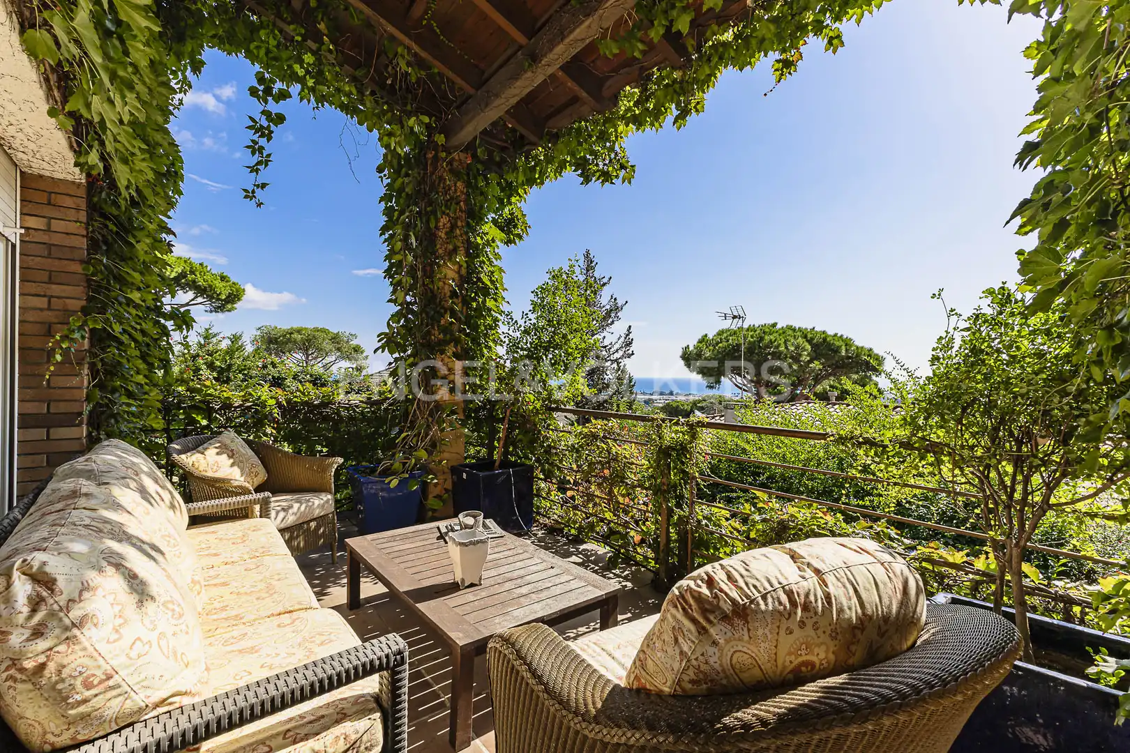 Terrassa de Casa o xalet en venda en Cabrils amb Aire condicionat, Calefacció i Jardí privat