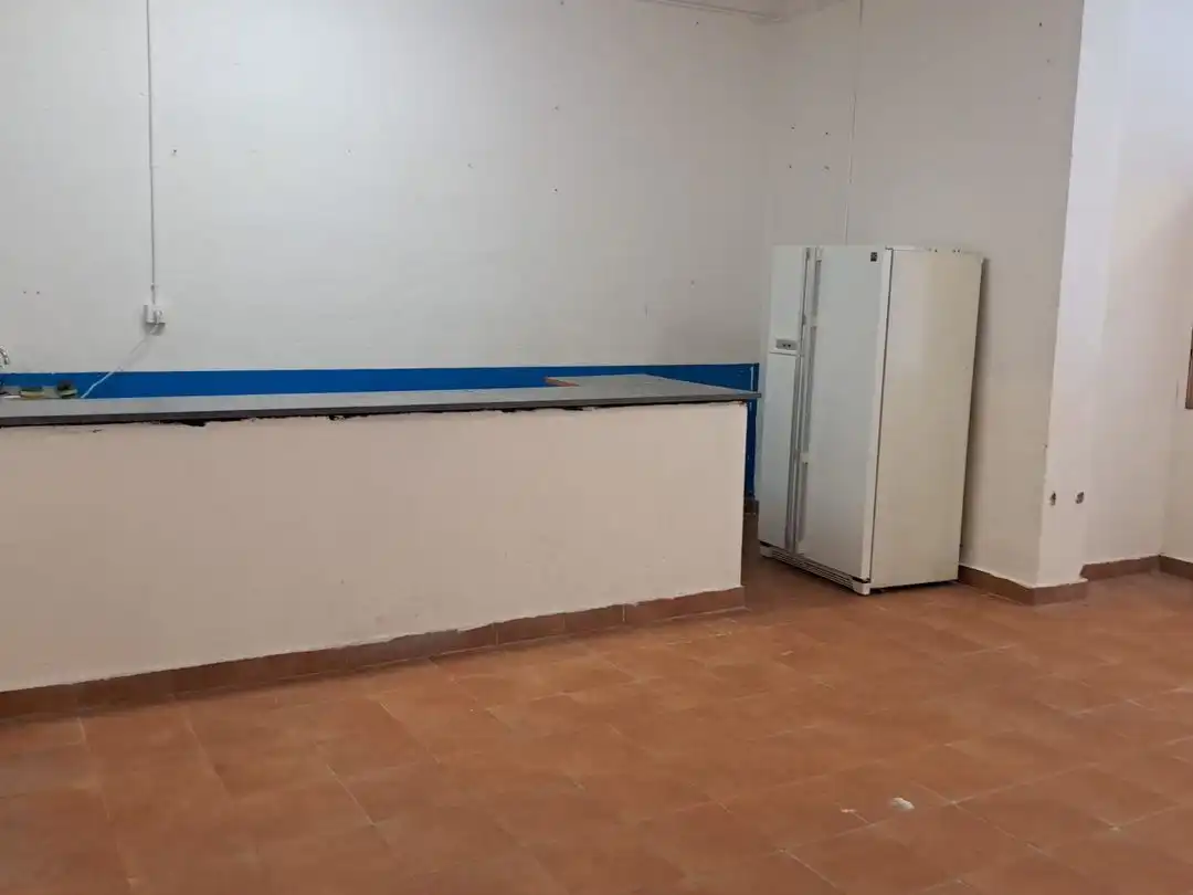 Local comercial de lloguer a Batalla de Matanza 15, imagen 5