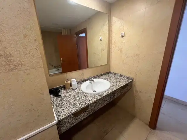 Bany de Estudi en venda en Fuengirola amb Aire condicionat, Terrassa i Moblat