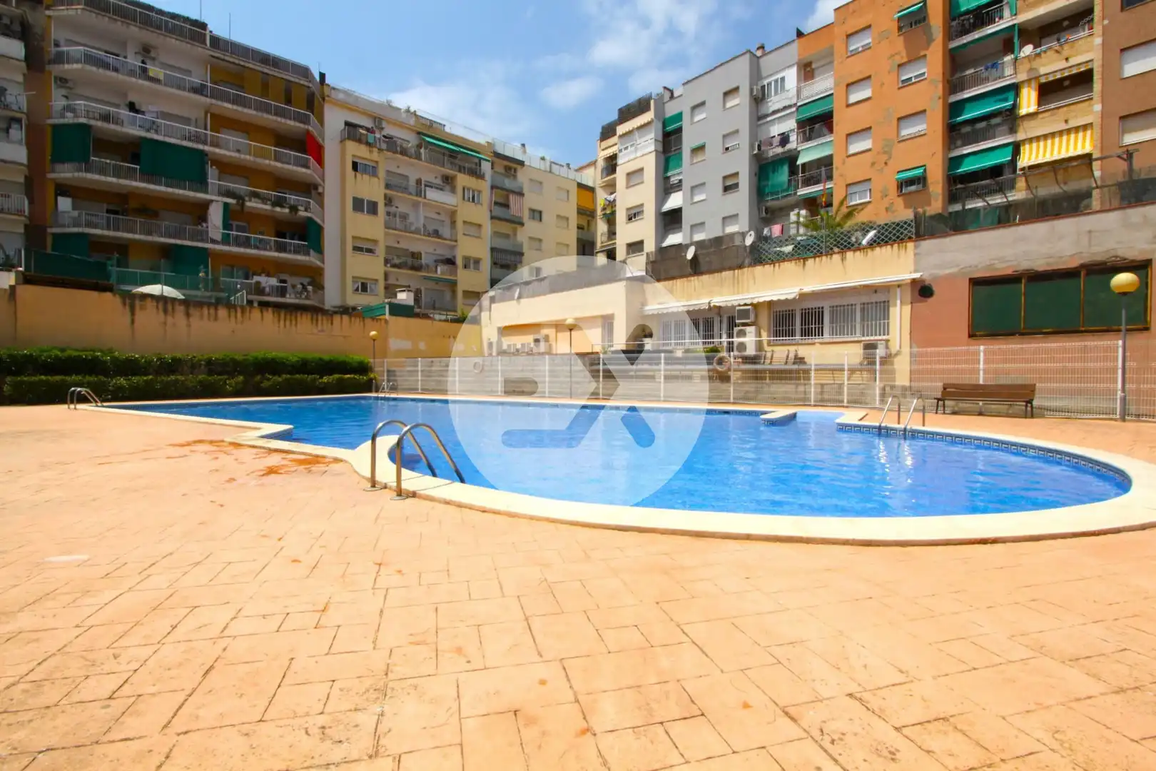 Swimming pool of Flat for sale in Castelldefels  with Air Conditioner, Heating and Oven