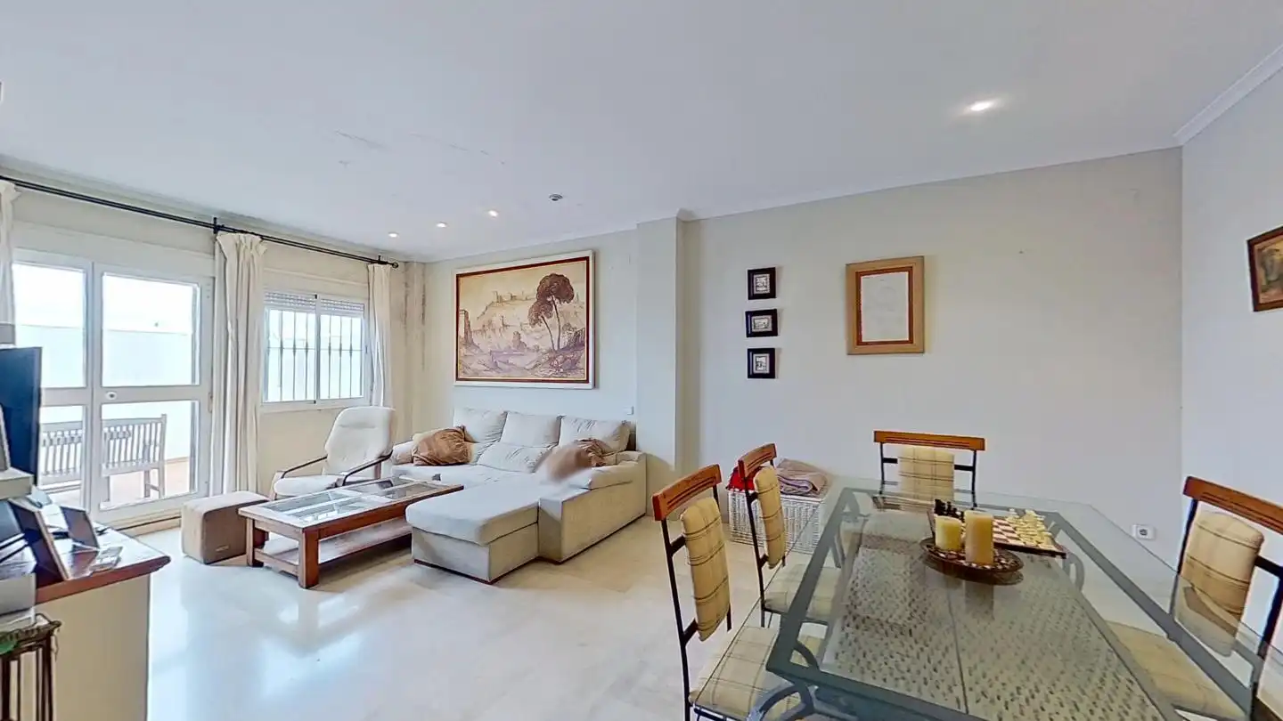 Sala de estar de Casa o chalet en venta en Alcalá de Guadaira con Aire acondicionado y Terraza