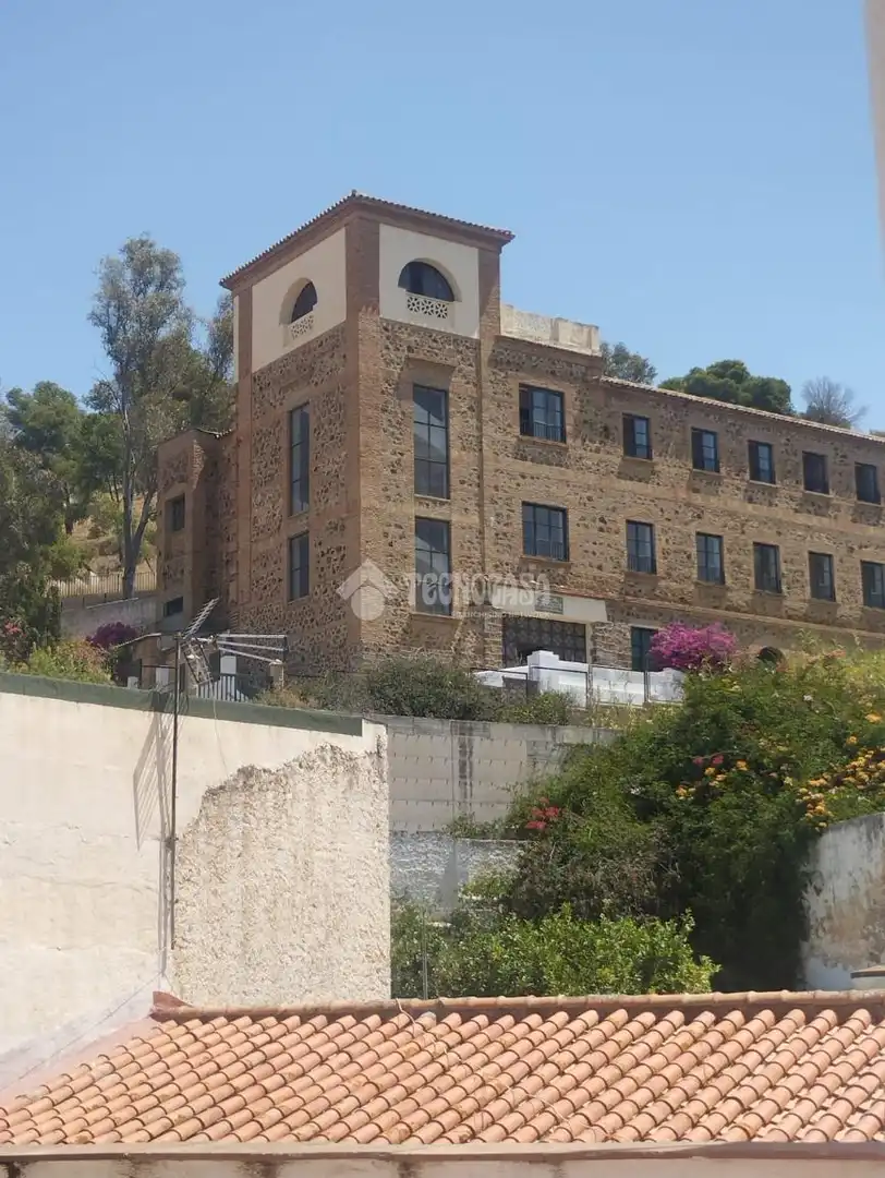 Außenansicht von Einfamilien-Reihenhaus zum Verkauf in Málaga mit Klimaanlage, Terrasse und Balkon