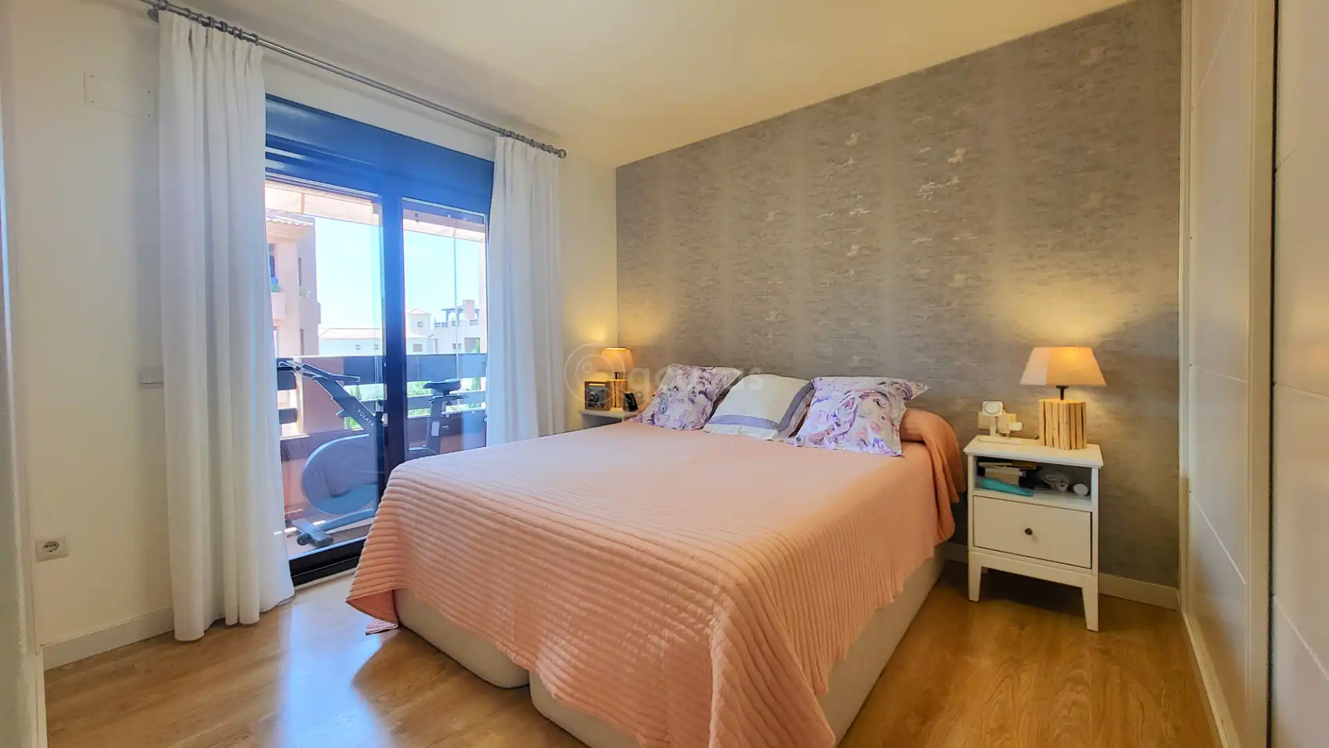 Bedroom of Flat for sale in Benalmádena  with Air Conditioner, Terrace and Furnished