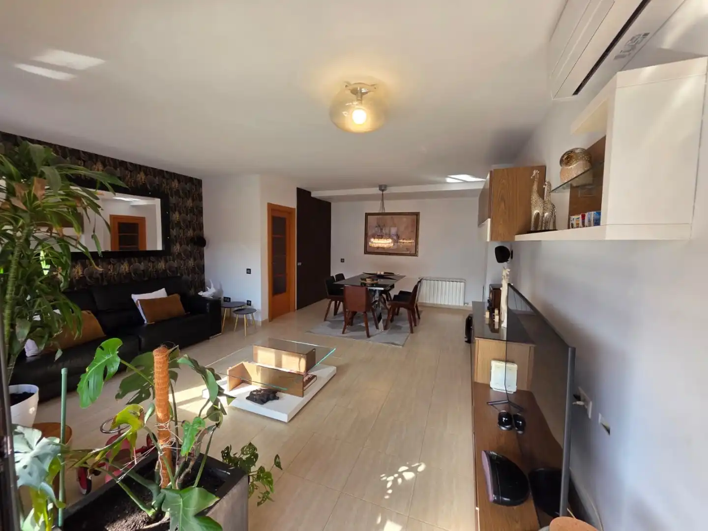 Duplex with lift for sale in Calle Montserrat Roig 4, imagen 2