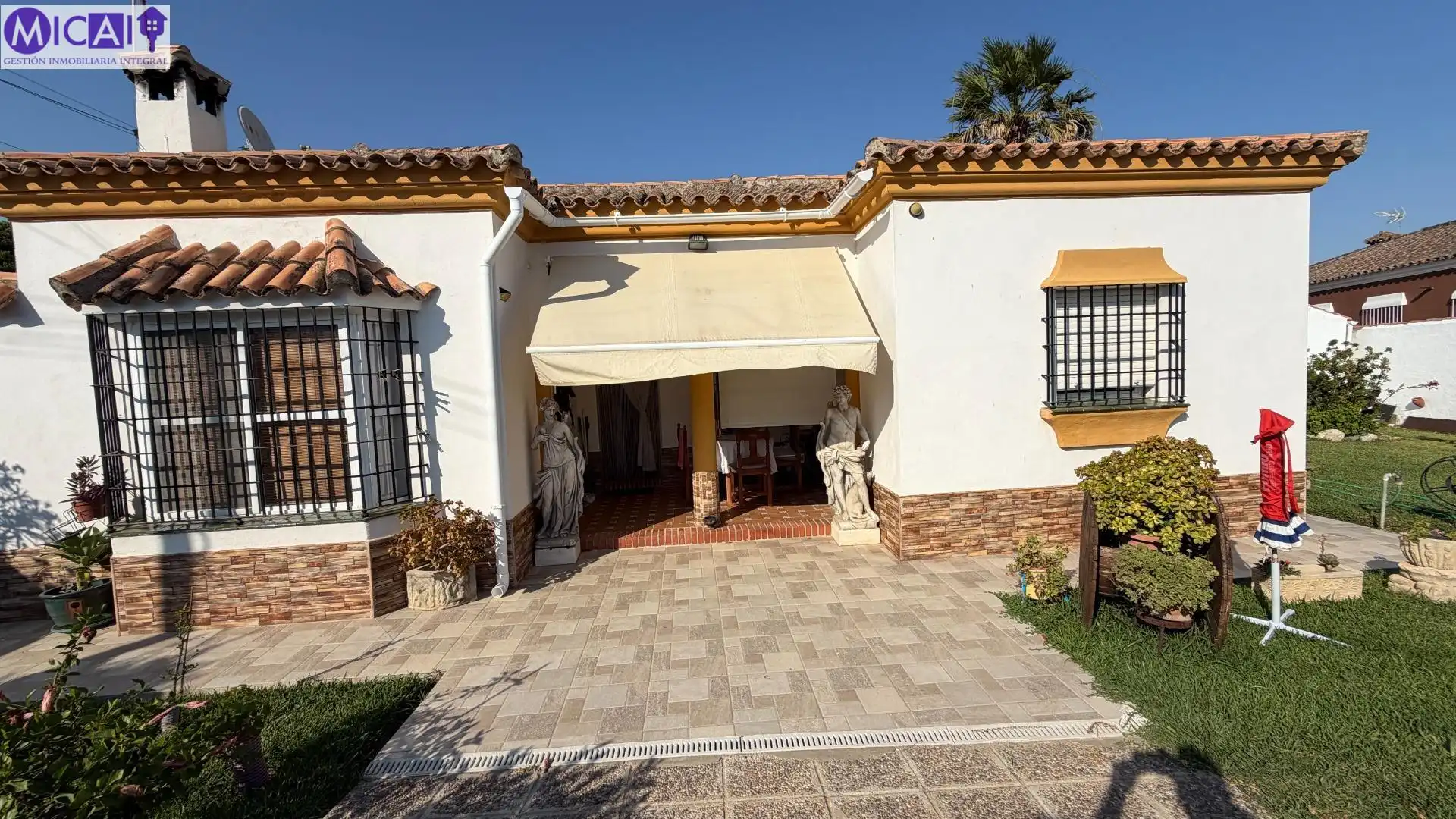 Jardí de Casa o xalet en venda en Chiclana de la Frontera amb Jardí privat, Traster i Piscina