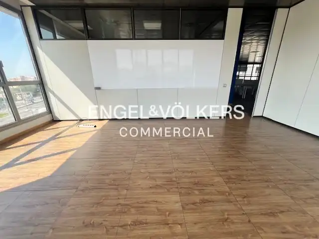 Oficina de lloguer en Sant Joan Despí amb Aire condicionat