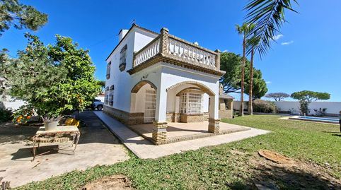 Foto 4 de Casa o xalet en venda a Camino Isla Paraíso, 35, Las Lagunas - Campano, Chiclana de la Frontera