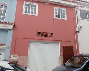 Exterior view of Single-family semi-detached for sale in Icod de los Vinos