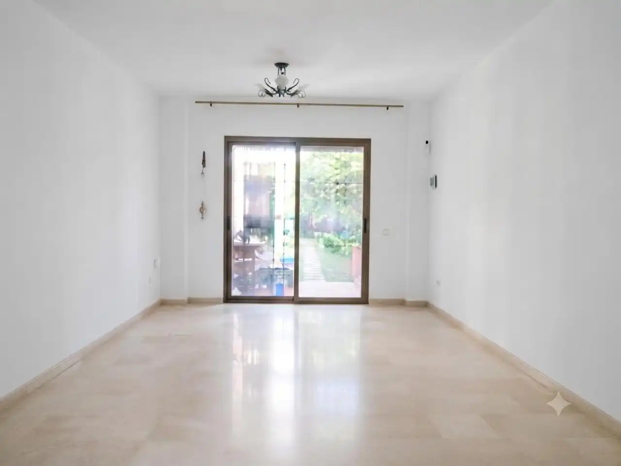 Living room of Detached homes for sale in Bollullos de la Mitación  with Air Conditioner, Private garden and Terrace