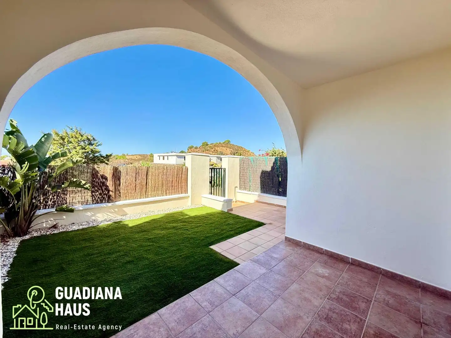 Terraced house with pool for sale in Avenida BLASCO IBAÑEZ 22, imagen 5