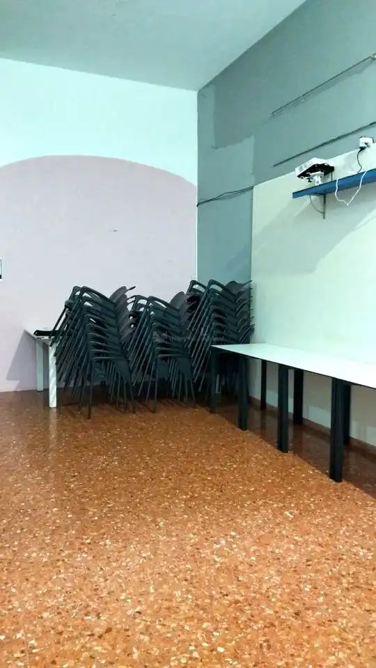 Local de alquiler en Teruel con Aire acondicionado y Amueblado