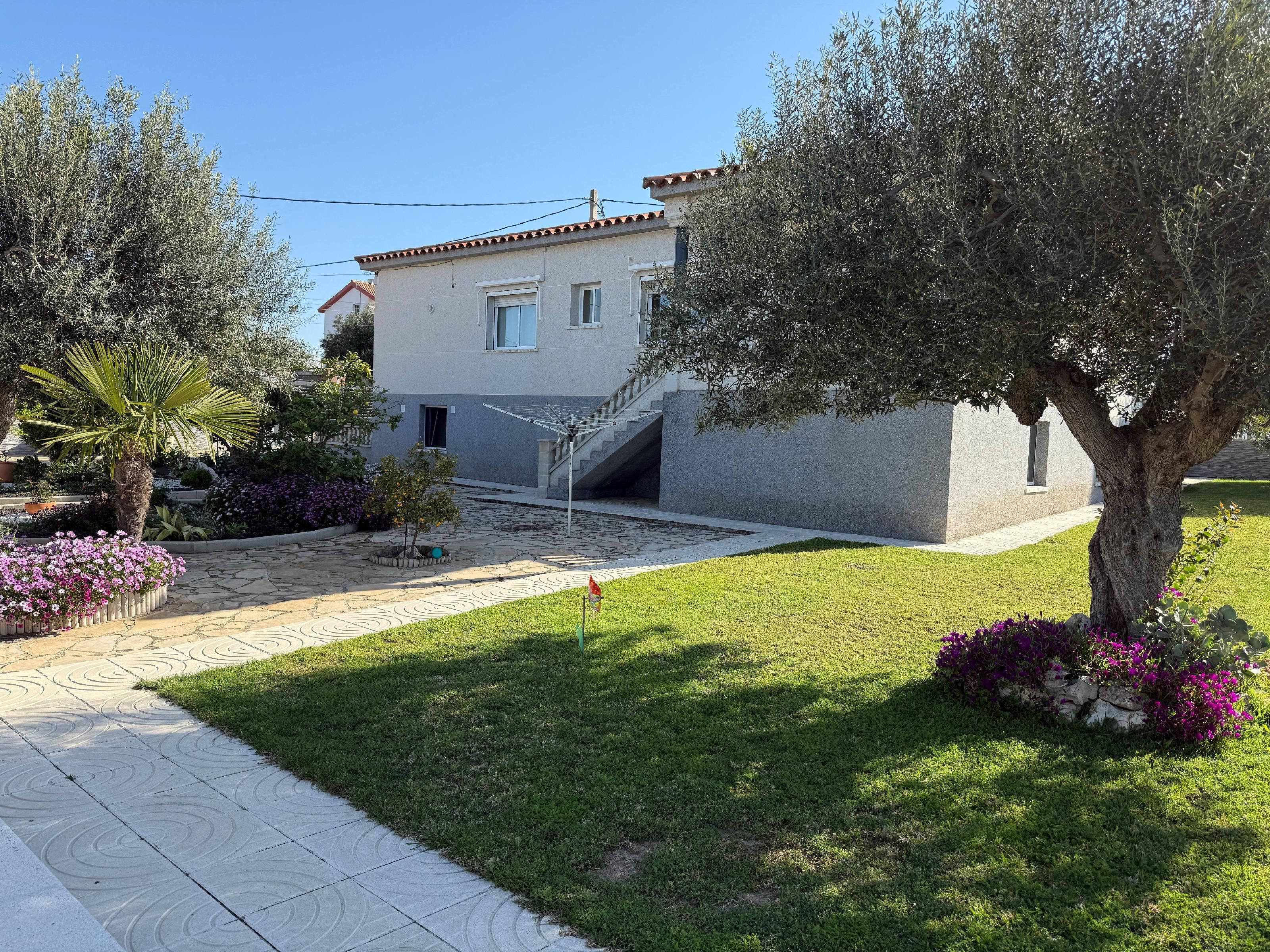 Exterior view of House or chalet for sale in Llorenç del Penedès  with Air Conditioner, Heating and Private garden