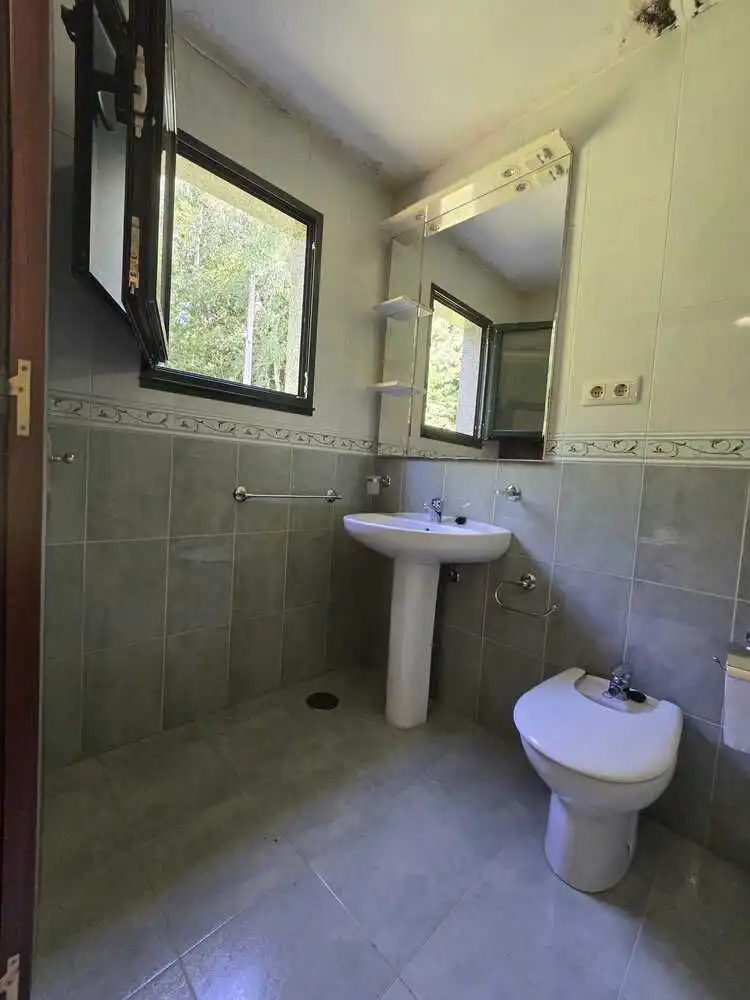 Bathroom of Country homes for sale in San Sadurniño, A Coruña