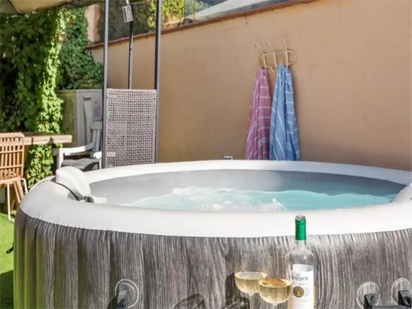 Terrassa de Pis de lloguer en Marbella amb Aire condicionat i Piscina