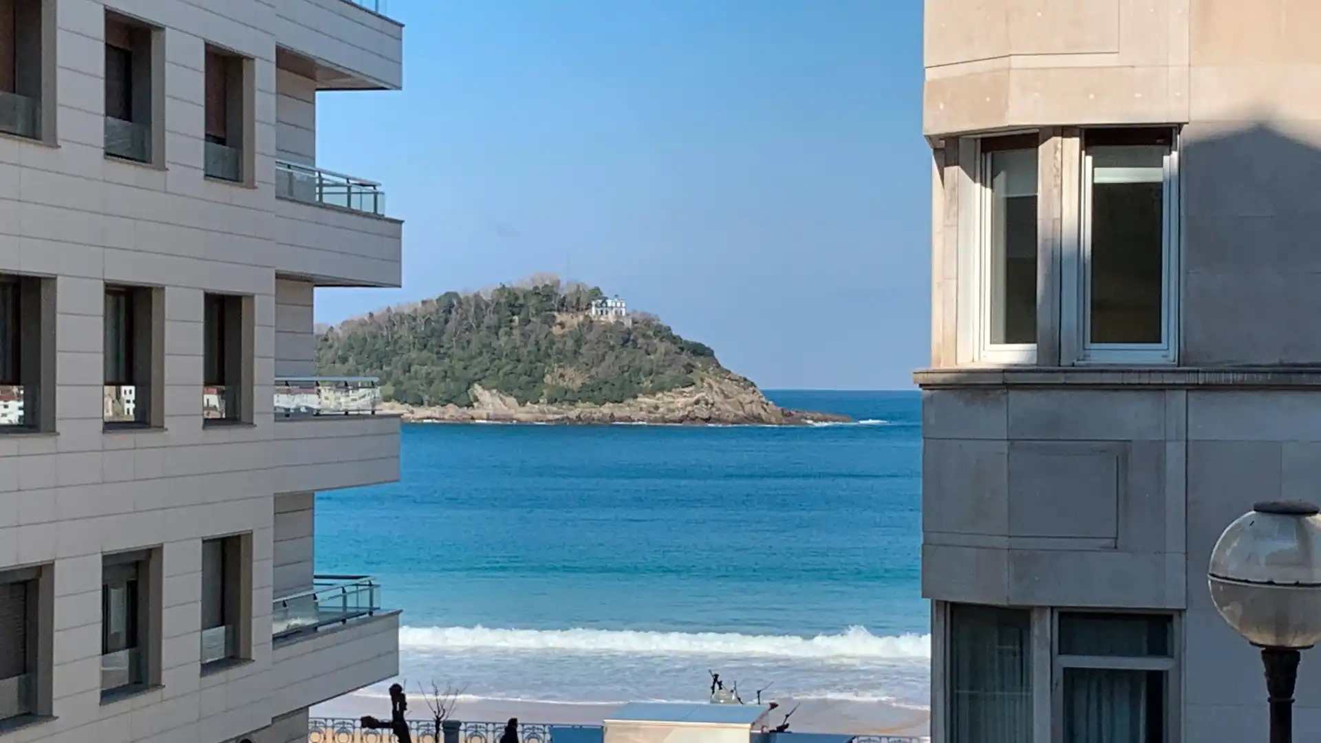 Habitación de Piso en venta en Donostia - San Sebastián  con Calefacción, Parquet y Balcón