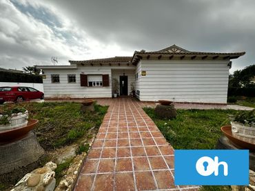 Casa a schiera con piscina in vendita a Calle Ciprés 8