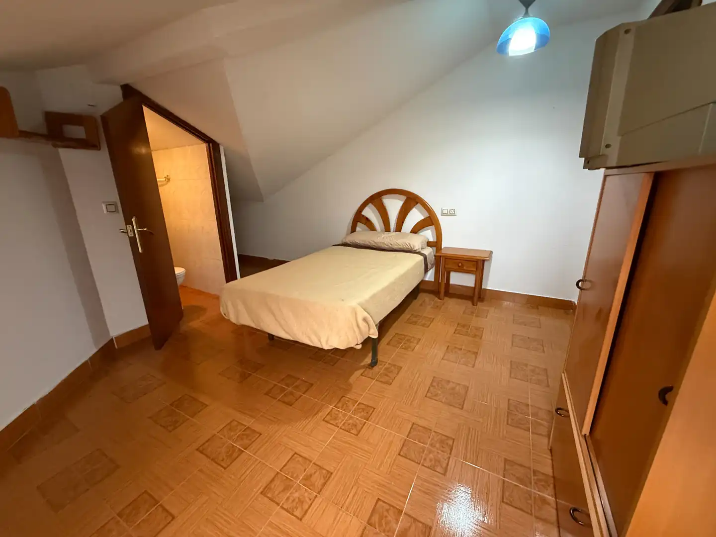Dormitori de Edifici en venda en Siero amb Alarma