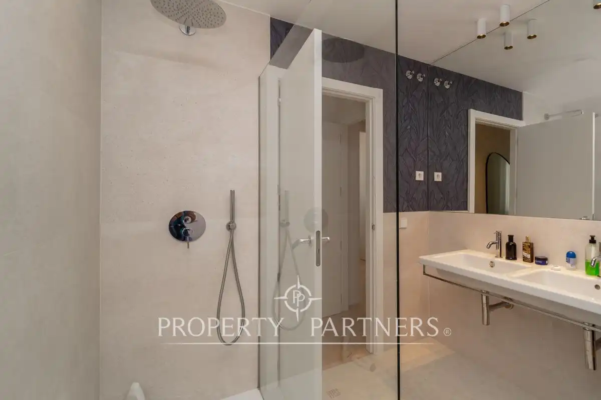 Baño de Ático en venta en Madrid con Aire acondicionado, Calefacción y Terraza