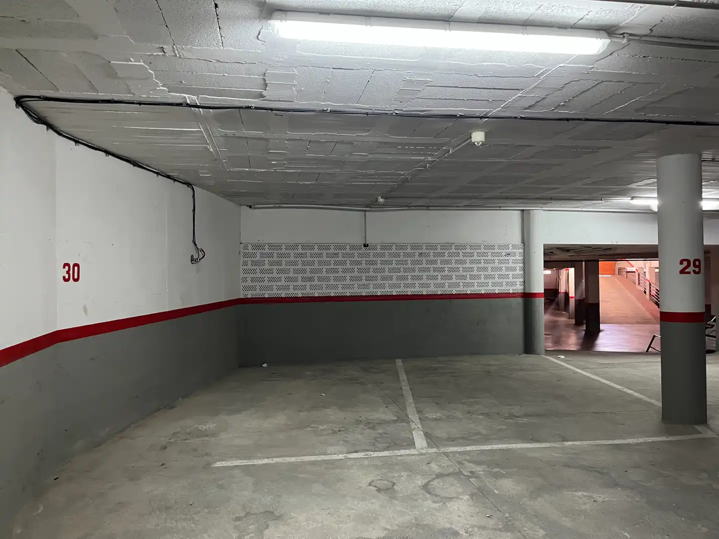 Parkplatz von Garage zur Miete in Cornellà del Terri