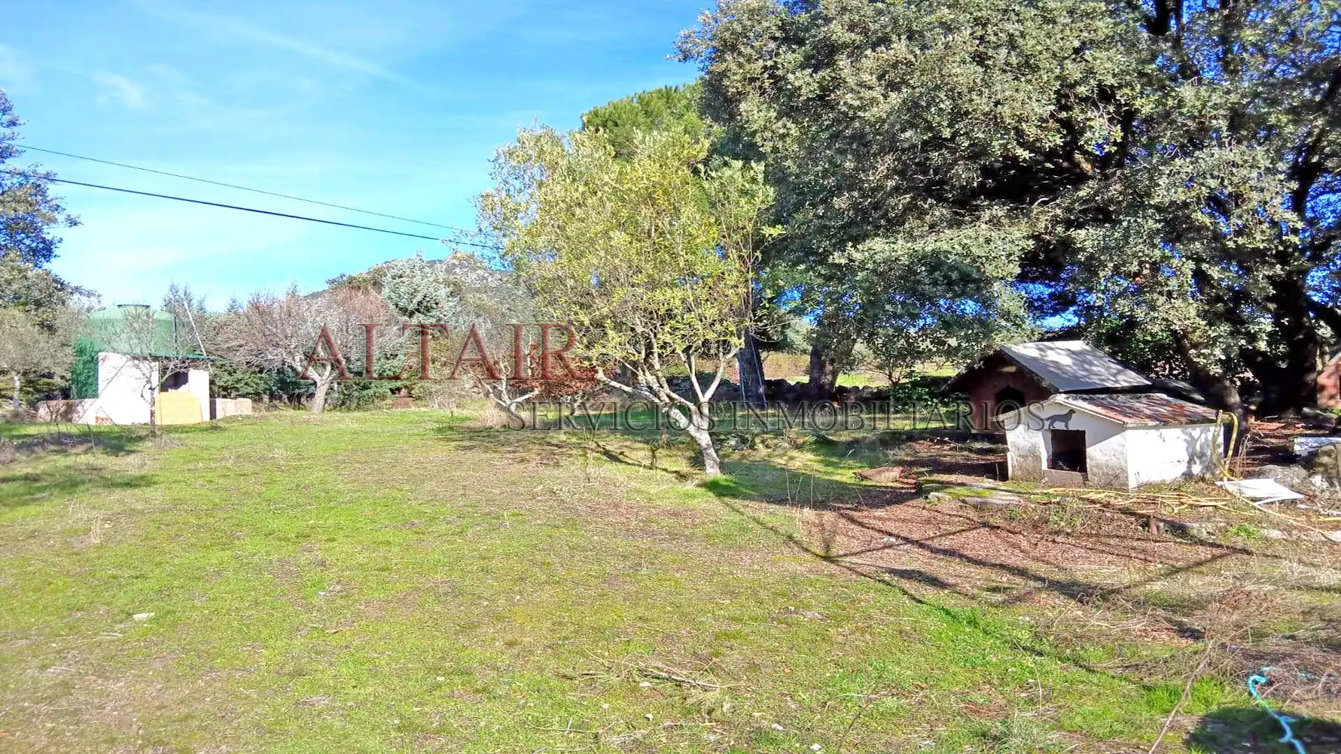 Houses for sale in Cenicientos  with Private garden and Swimming Pool