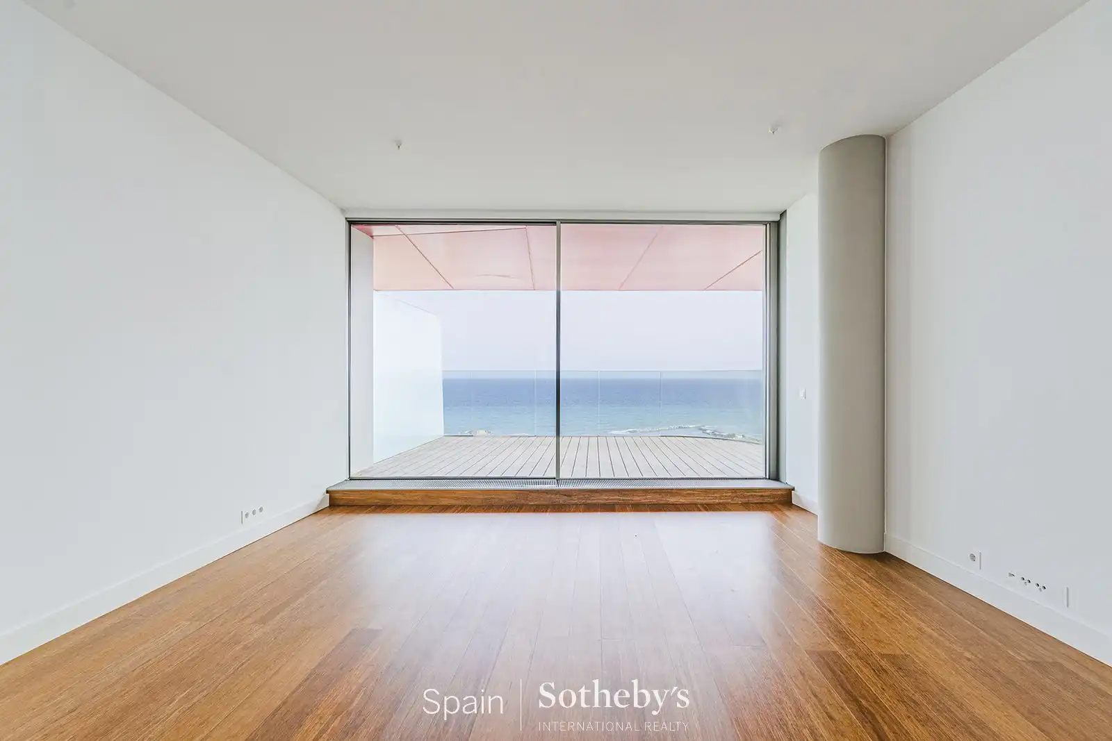 Sala d'estar de Apartament en venda en Barcelona amb Aire condicionat, Calefacció i Terrassa