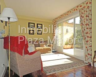 Sala d'estar de Casa o xalet en venda en Salamanca Capital amb Aire condicionat, Calefacció i Parquet