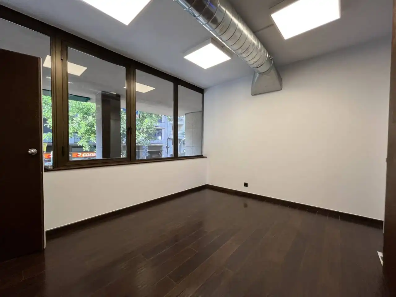 Oficina de lloguer a Calle Sants, 241, Sants