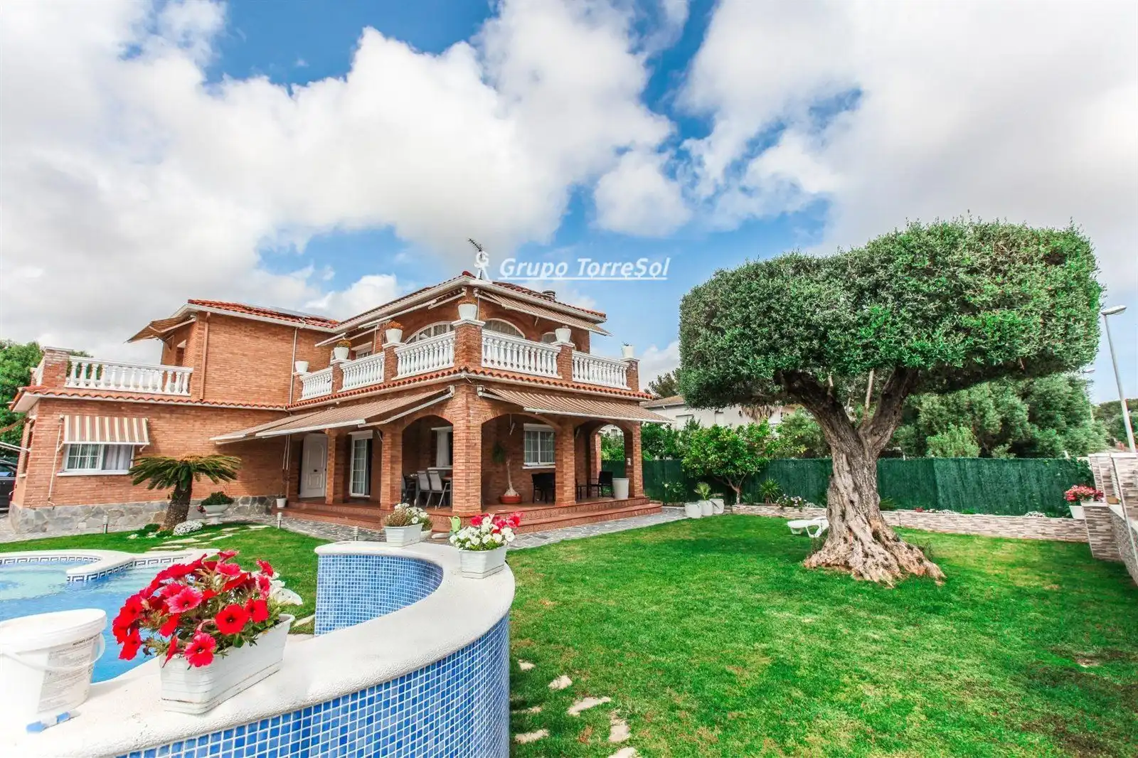 Detached house with pool for sale in ACUARI, imagen 2