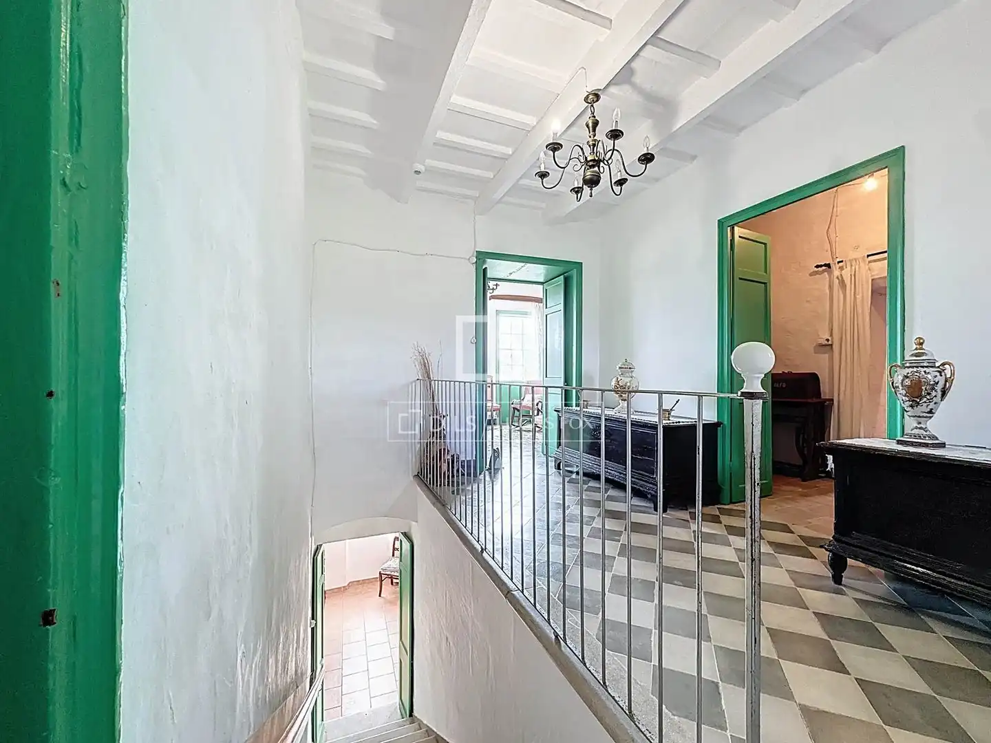 Country house zum Verkauf in Es Castell mit Privatgarten, Abstellraum und Balkon