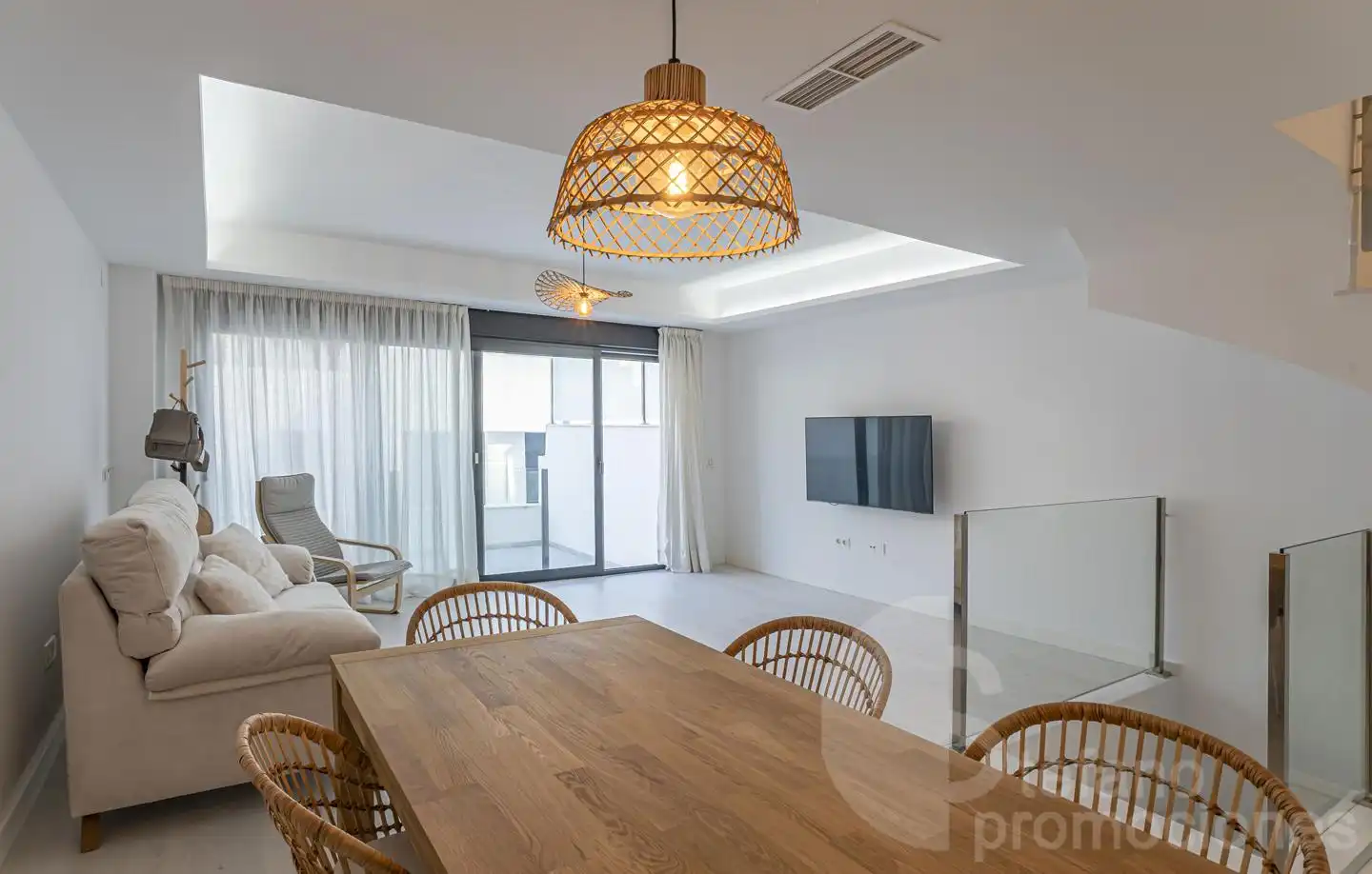 Comedor de Casa adosada en venta en Rincón de la Victoria con Terraza y Piscina comunitaria