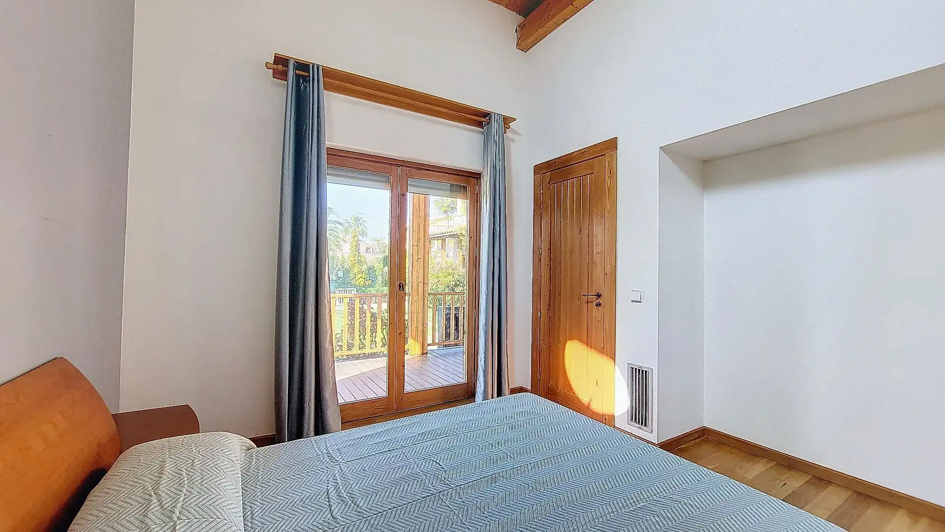 Habitación de Casa o chalet en venta en Calafell con Aire acondicionado, Calefacción y Jardín privado