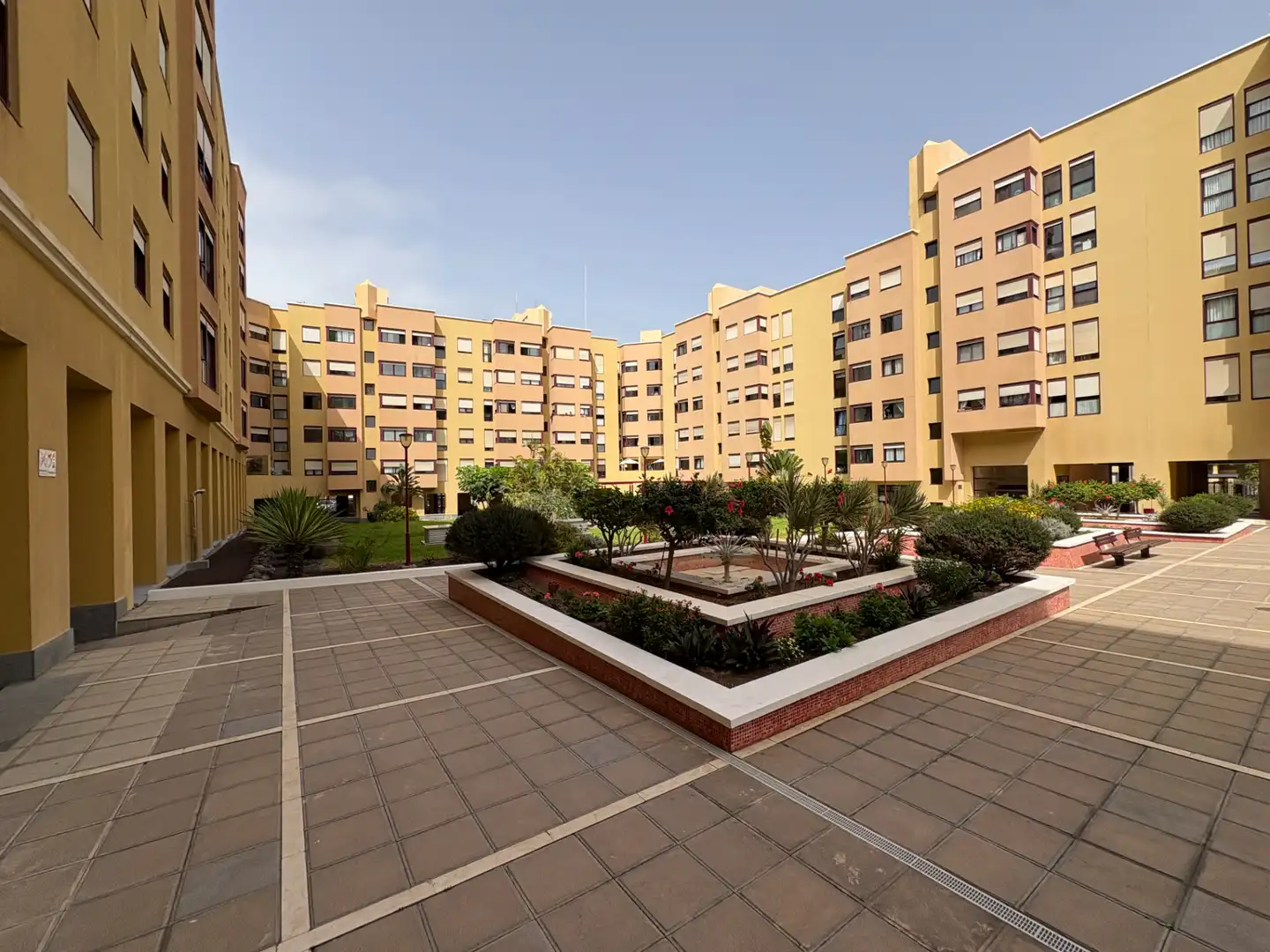 Exterior view of Flat for rent in Ciudad Alta