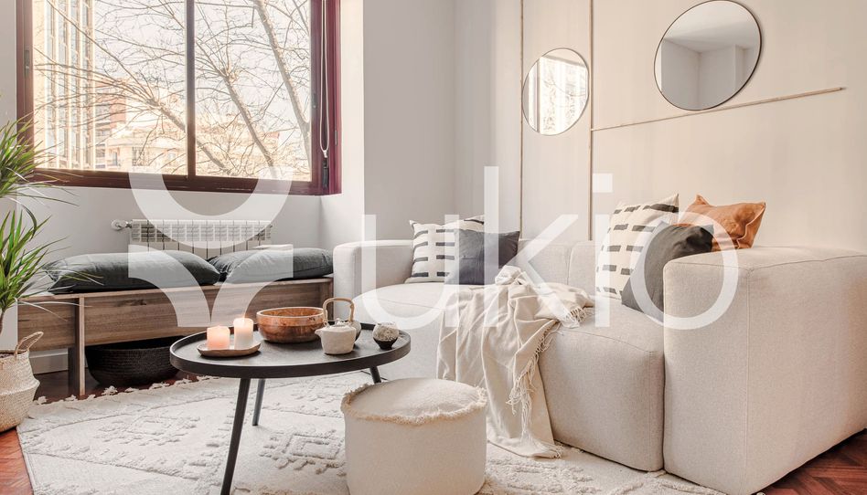 Apartamento de alquiler en Calle de Trafalgar, Trafalgar - Imagen 2