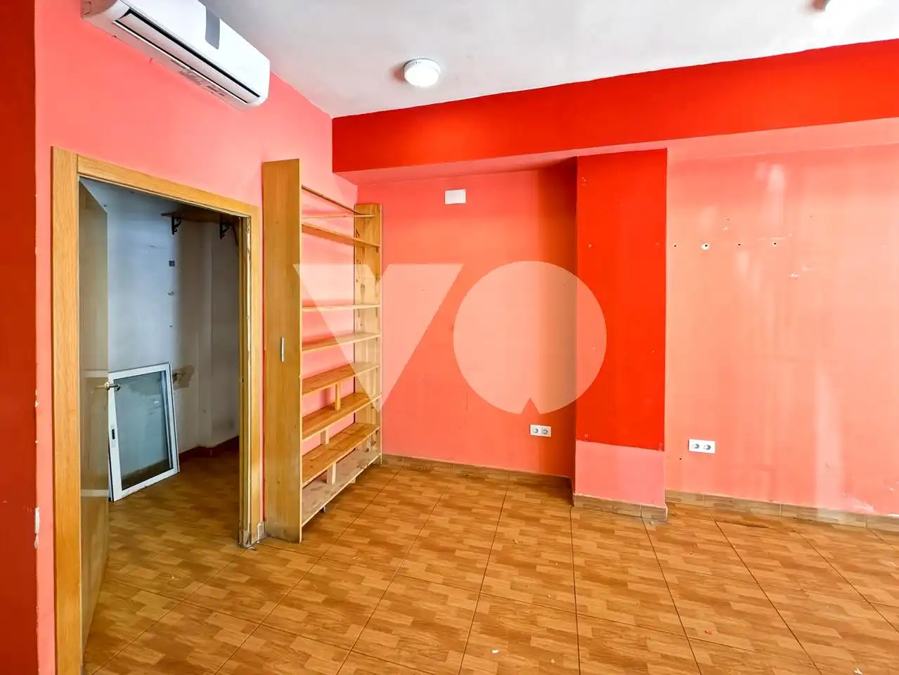 Habitación de Local en venta en Madrid con Aire acondicionado