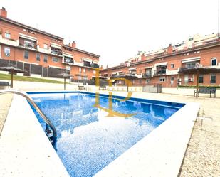 Piscina de Dúplex en venda en Rubí amb Aire condicionat, Calefacció i Terrassa